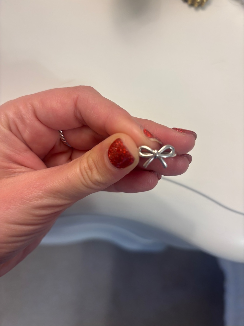 Tiffany and Co Sterling Bow Ring - Picture 4 of 8